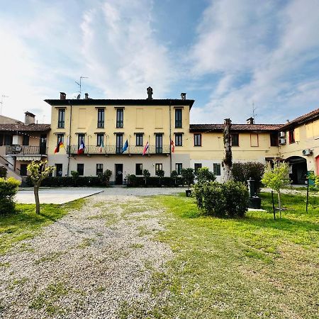 Hotel Duca Di Tromello Exteriör bild