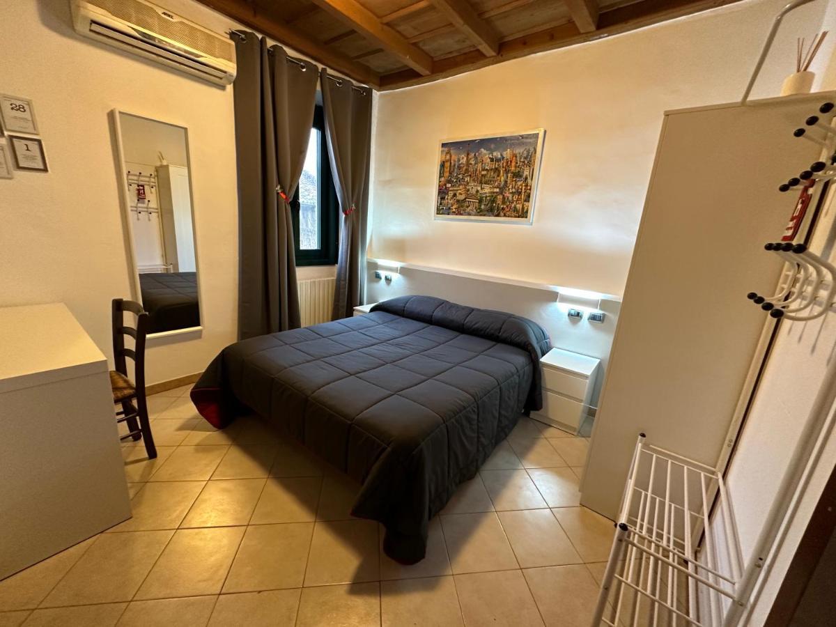 Hotel Duca Di Tromello Exteriör bild